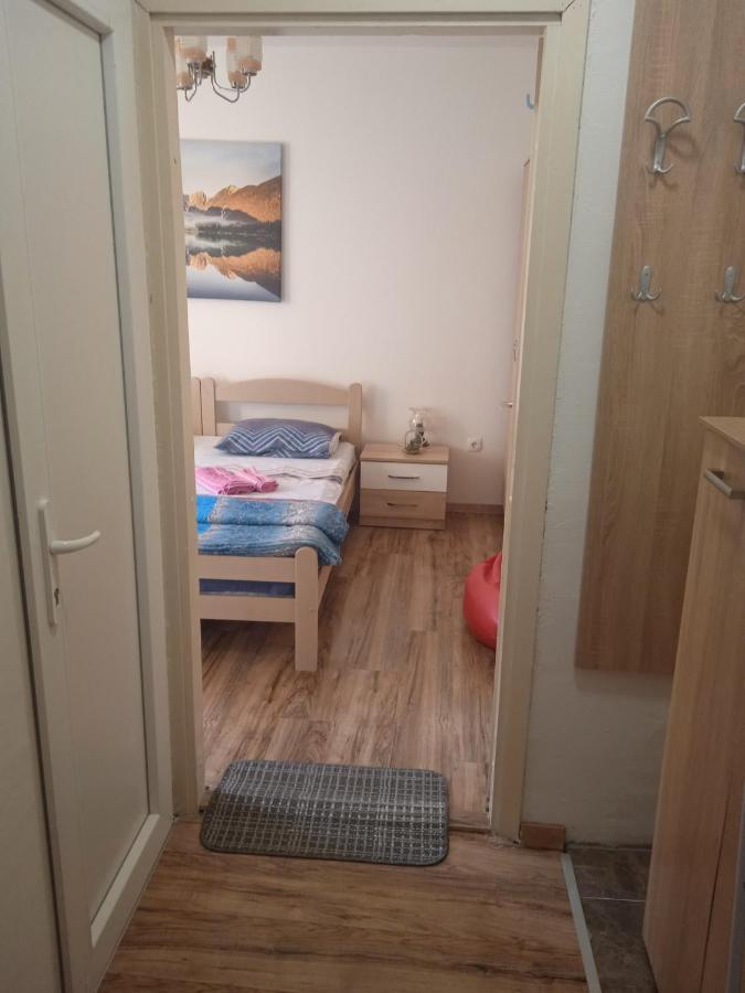 Apartment Maki โกตอร์ ภายนอก รูปภาพ
