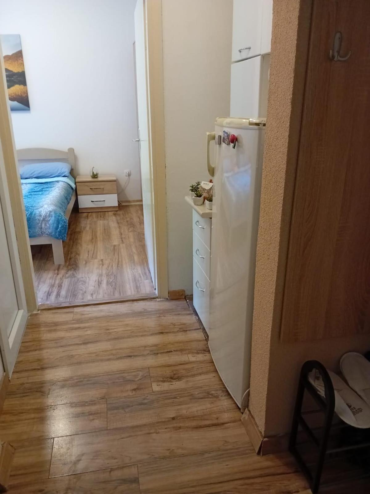 Apartment Maki โกตอร์ ภายนอก รูปภาพ